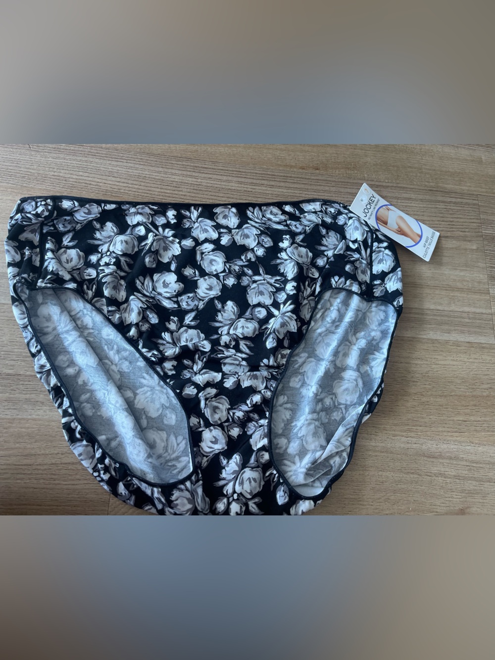 NWT Jockey Floral Bikini Briefs in Black and White size 7